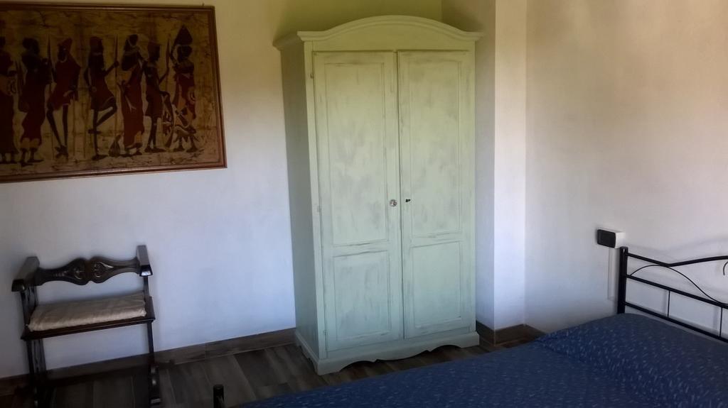 Agriturismo Helianthus Oleggio Habitación foto