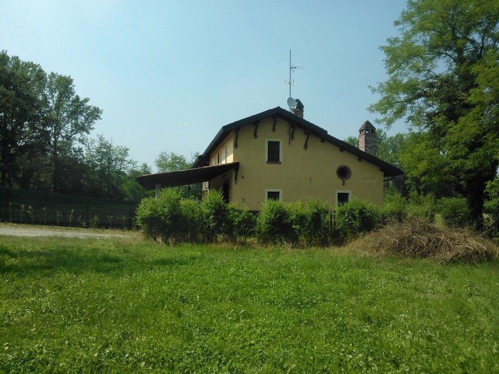 Agriturismo Helianthus Oleggio Exterior foto